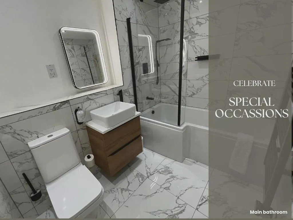 Ultra-Luxury City Centre 2 Bed Apartment, With Free Parking 卡迪夫 英国